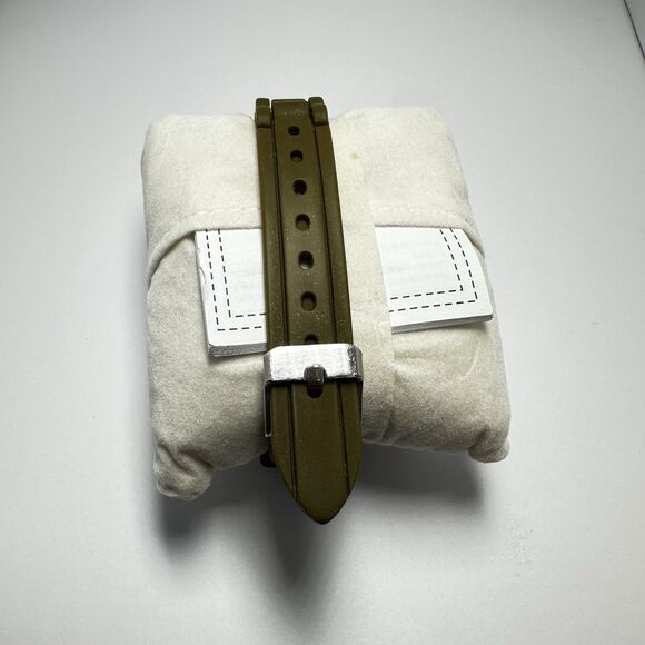 Geneva Women's Quartz Watch Used With New Battery. It Is A Working Watch - Picture 13 of 15